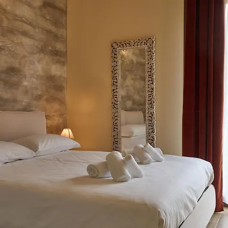 مزرعة للإقامة Il Casolare Punto Fiore *