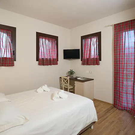 Il Casolare Punto Fiore * קסטל סן פייטרו טרמה