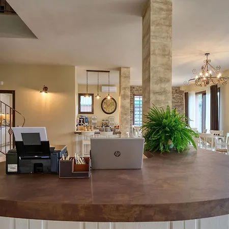 Il Casolare Punto Fiore בית חווה