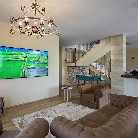 Il Casolare Punto Fiore בית חווה קסטל סן פייטרו טרמה