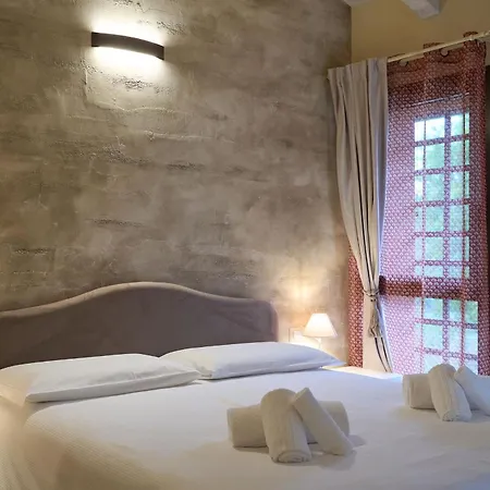 Il Casolare Punto Fiore בית חווה קסטל סן פייטרו טרמה