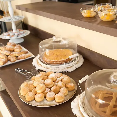 בית חווה Il Casolare Punto Fiore *