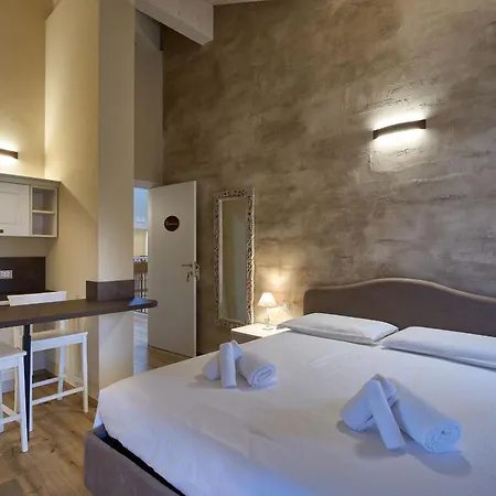 בית חווה Il Casolare Punto Fiore קסטל סן פייטרו טרמה