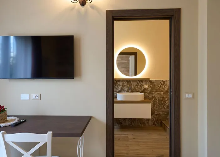 Il Casolare Punto Fiore مزرعة للإقامة كاستيل سان بييترو تي