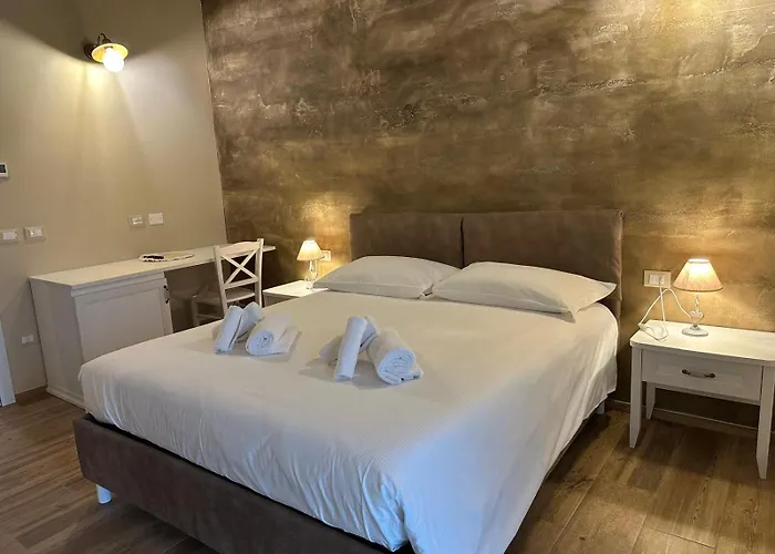 مزرعة للإقامة Il Casolare Punto Fiore *