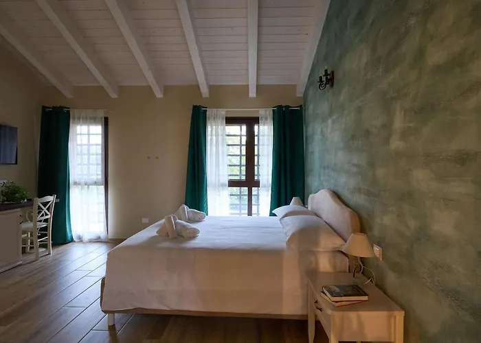 مزرعة للإقامة Il Casolare Punto Fiore كاستيل سان بييترو تي