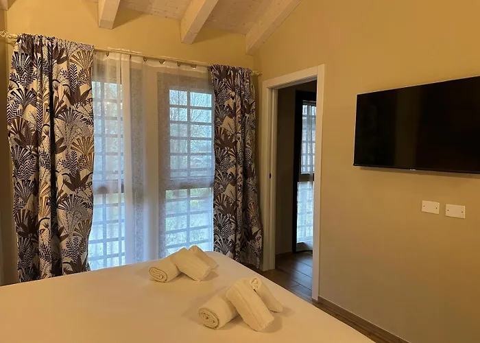 Il Casolare Punto Fiore مزرعة للإقامة